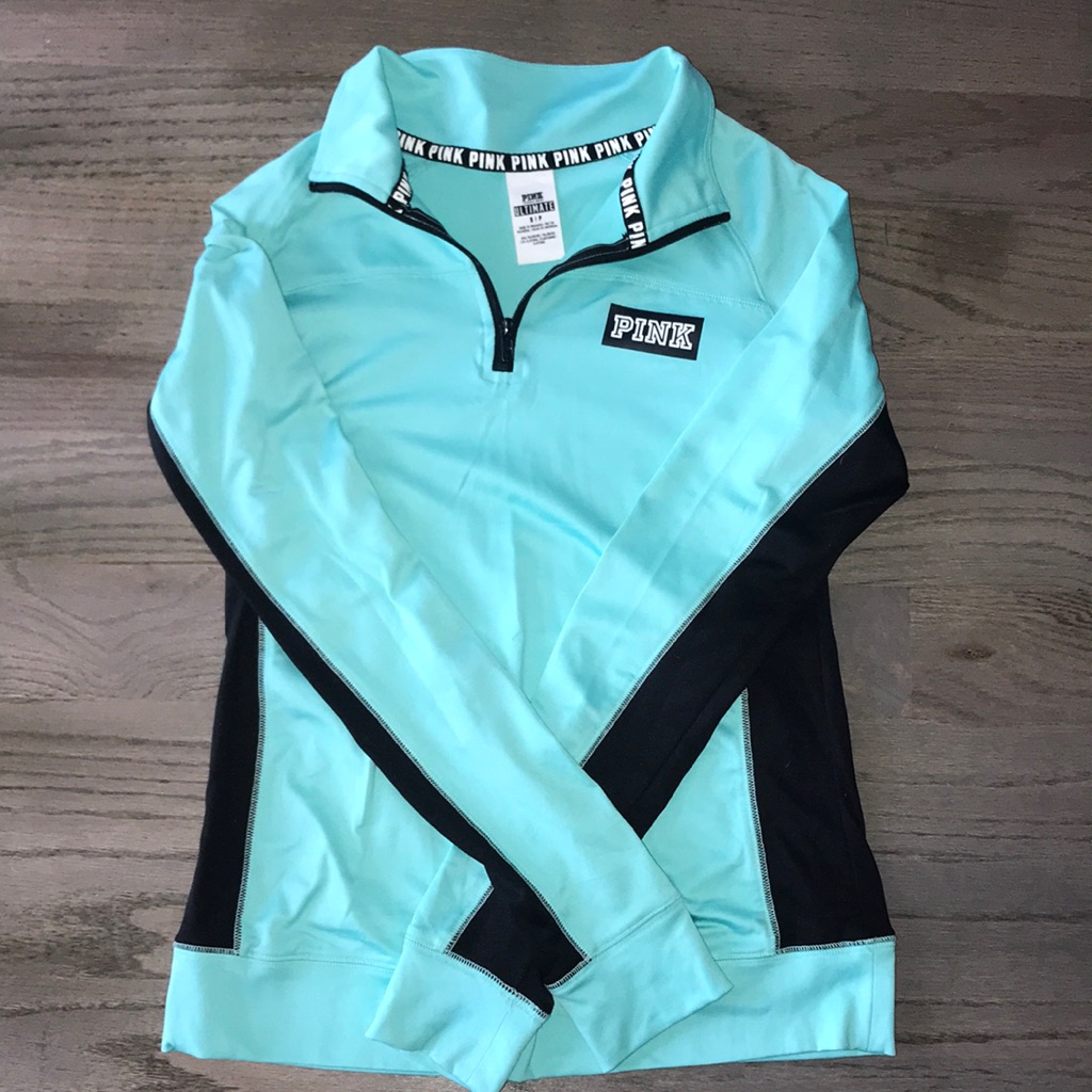 Vs Pullover Half Zip